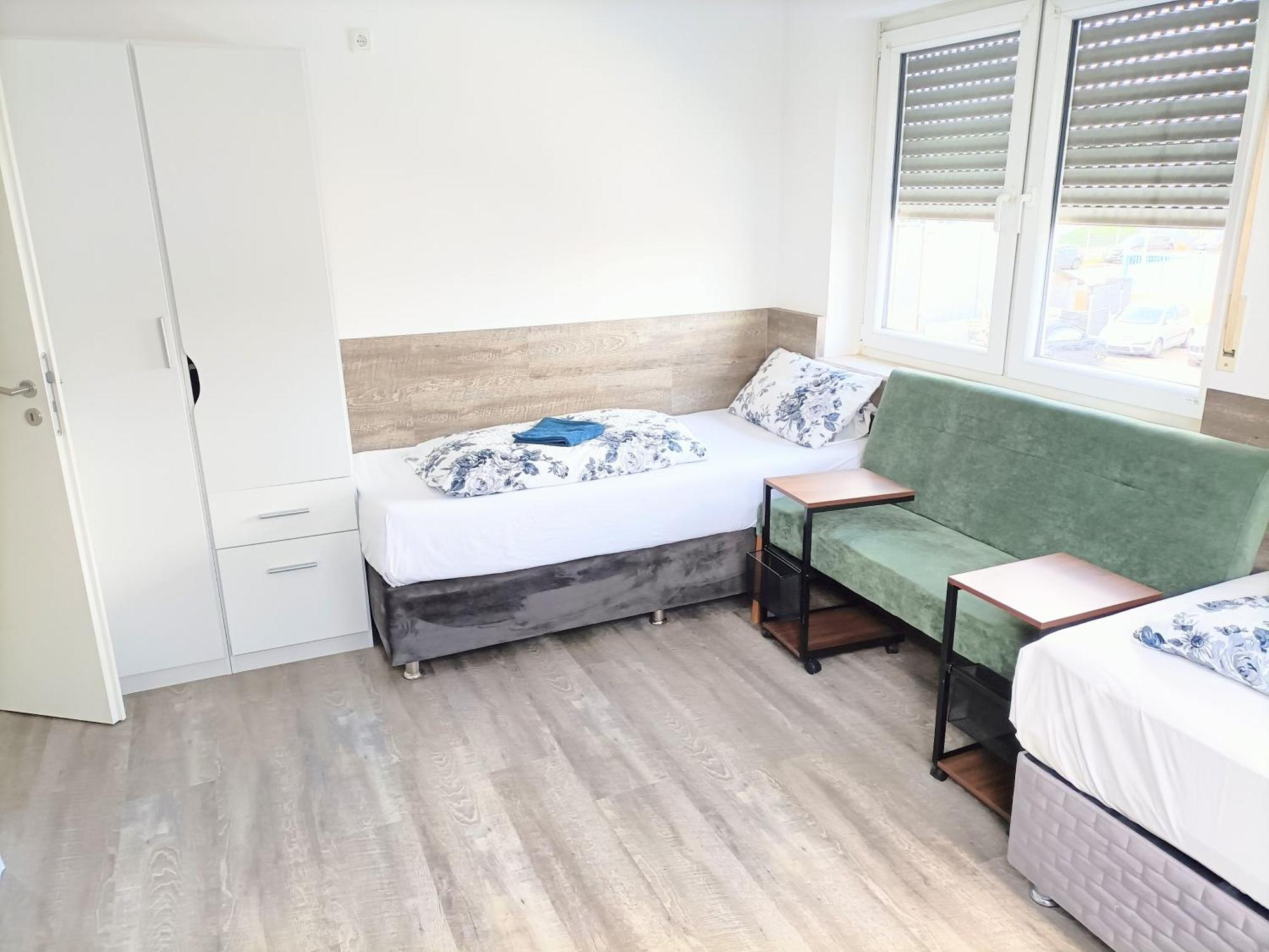 Fmi 9 Accommodation Raunheim Exterior foto