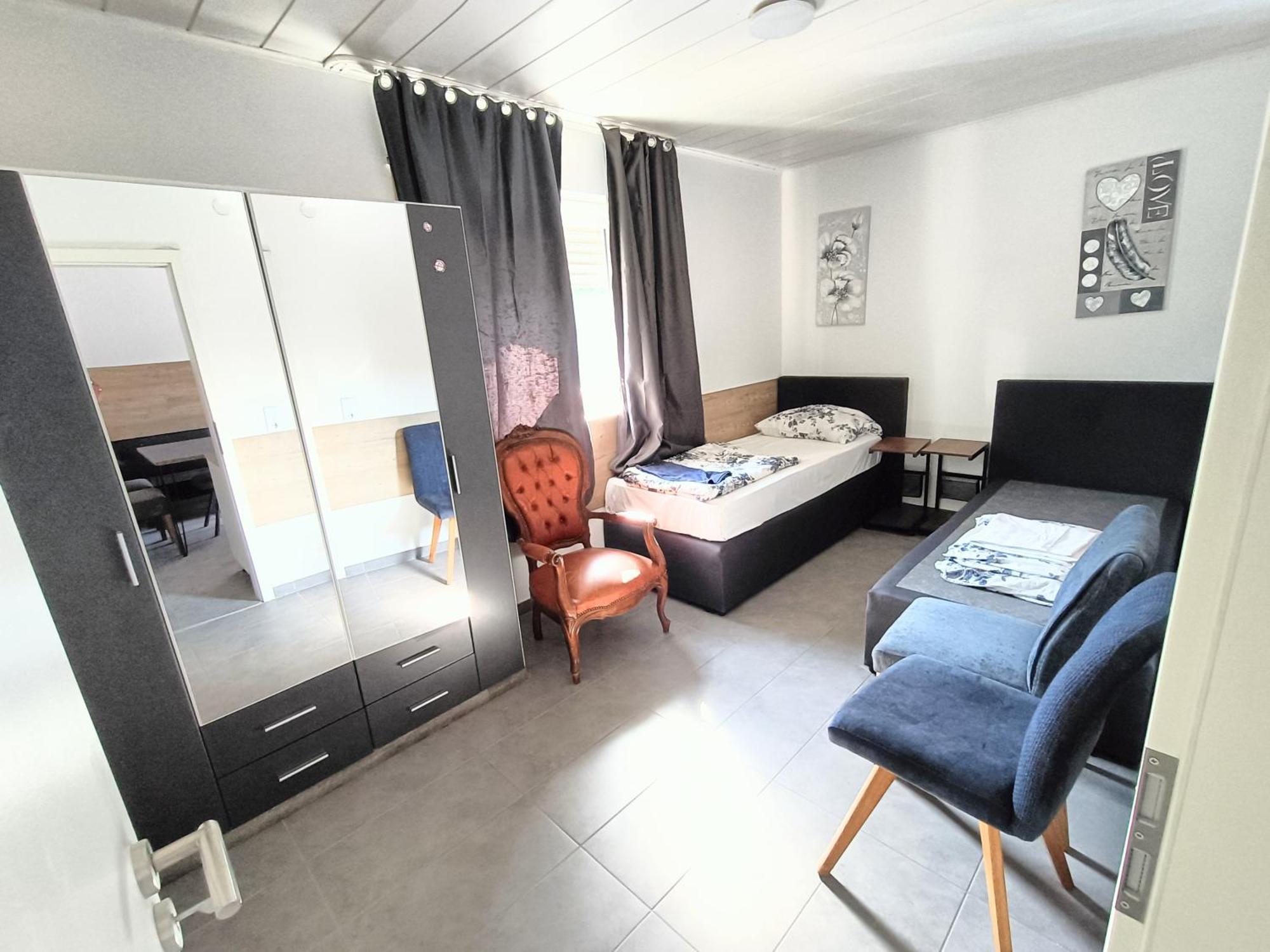 Fmi 9 Accommodation Raunheim Quarto foto