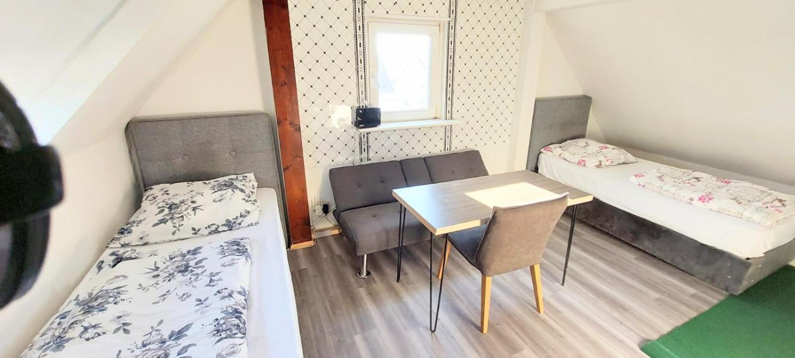 Fmi 9 Accommodation Raunheim Exterior foto